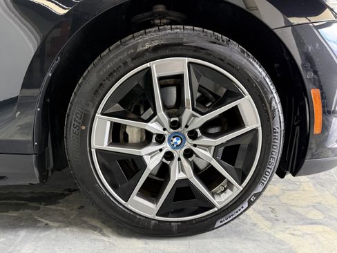 Used 2024 BMW i5 eDrive40i w/ M Sport Package image 33