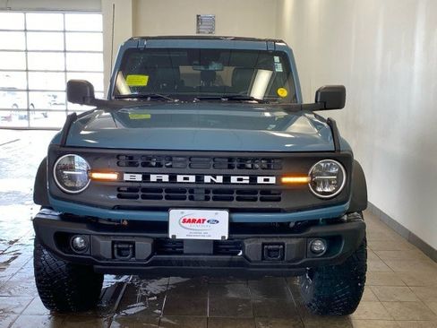 Used 2023 Ford Bronco Black Diamond w/ Sasquatch Package image 3