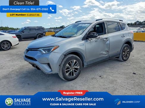 Used 2018 Toyota RAV4 LE AWD/4WD image 1