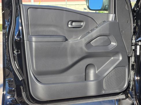 New 2026 Nissan Frontier SV w/ SV Convenience Package RWD image 11