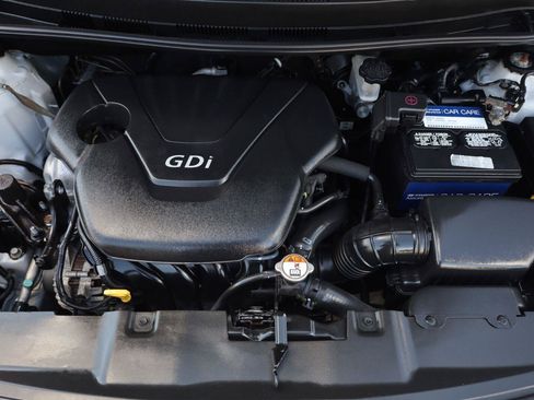 Used 2013 Hyundai Accent GS FWD image 14
