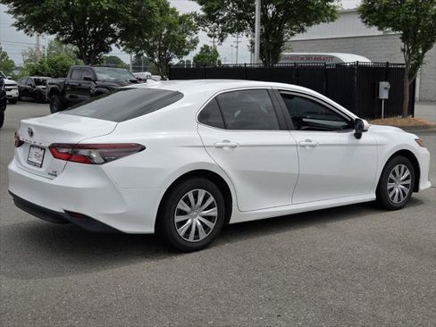 Certified 2023 Toyota Camry LE FWD image 5