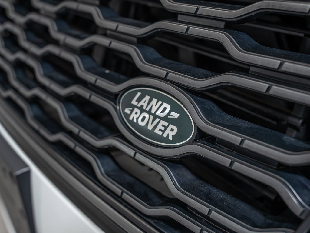 Used 2021 Land Rover Range Rover Long Wheelbase Autobiography AWD/4WD image 3