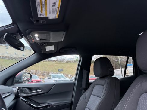 New 2026 Chevrolet Equinox LT AWD/4WD image 30