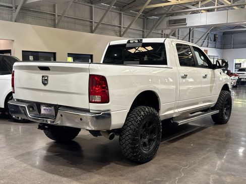 Used 2014 RAM 2500 SLT w/ Luxury Group AWD/4WD image 17