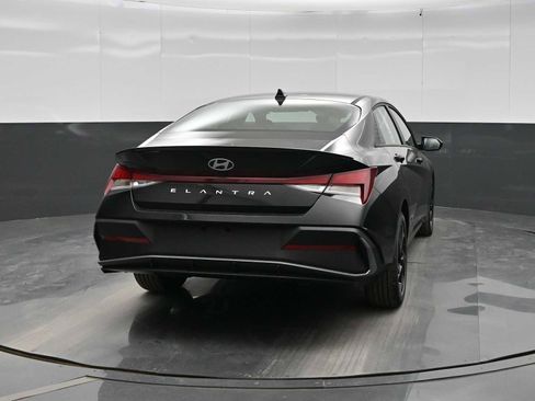 New 2026 Hyundai Elantra Sport FWD image 6