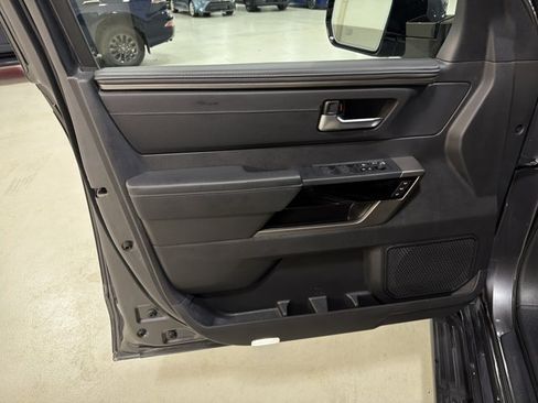 Used 2025 Toyota Sequoia Limited w/ Tow Technology Package AWD/4WD image 18