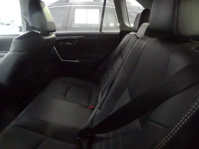 Used 2022 Toyota RAV4 XLE Premium AWD/4WD image 8