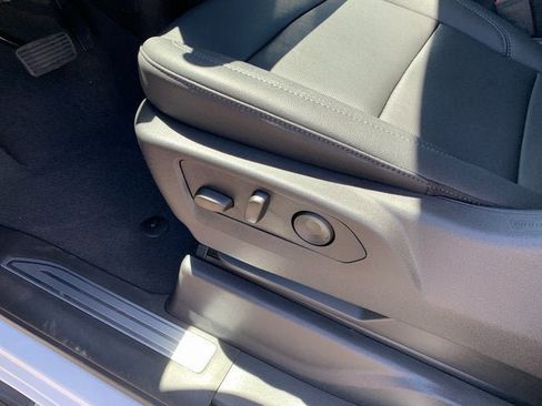 New 2025 GMC Sierra 3500 SLT w/ SLT Premium Package image 16