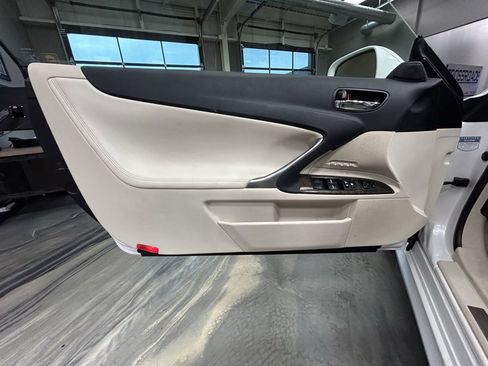 Used 2010 Lexus IS 250C image 43