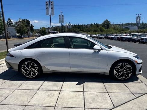 New 2025 Hyundai Ioniq 6 SEL AWD/4WD image 8