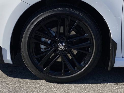 Certified 2025 Toyota Camry SE image 12