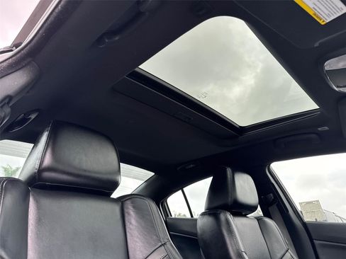 Used 2019 Dodge Charger SXT w/ Leather Interior Group image 15