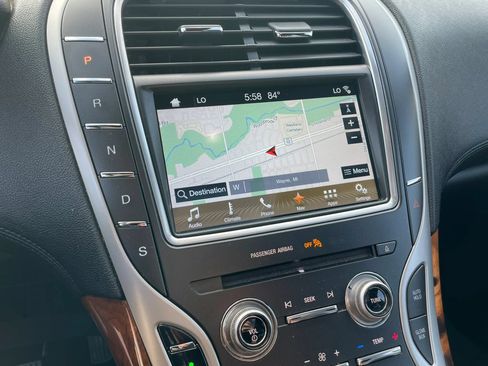 Used 2017 Lincoln MKX Reserve w/ Lincoln MKX Climate Package AWD/4WD image 25