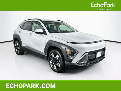 Used 2025 Hyundai Kona SEL AWD/4WD image 1