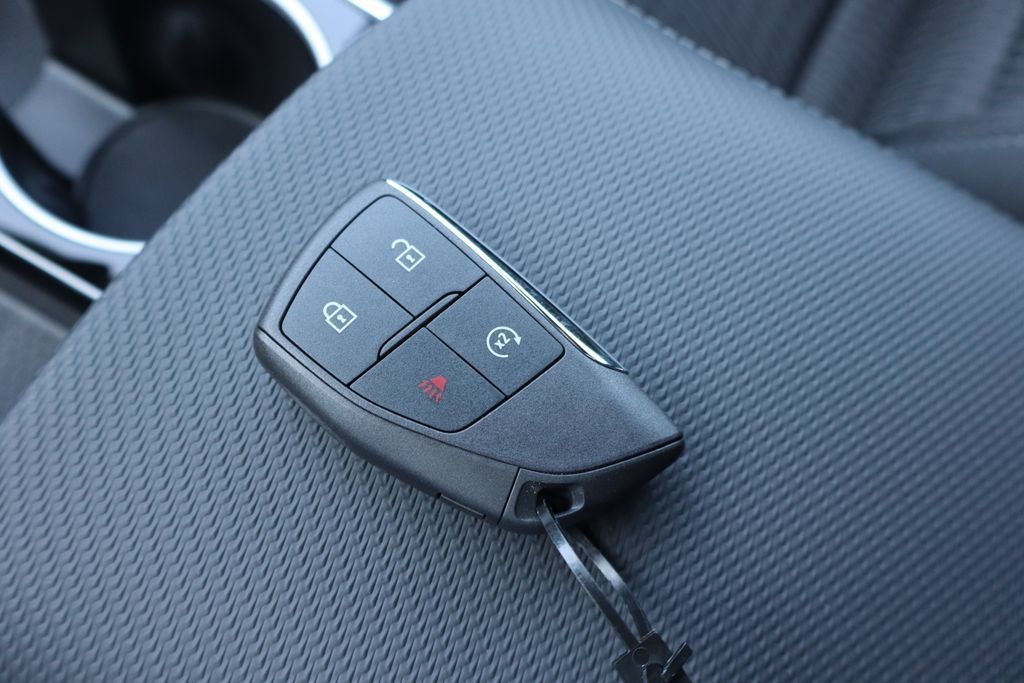 New 2027 Chevrolet Equinox LT FWD image 26