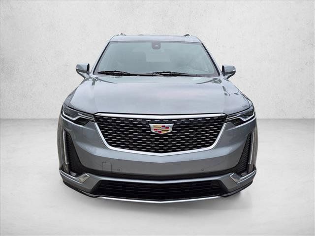 Used 2024 Cadillac XT6 Premium Luxury FWD image 2