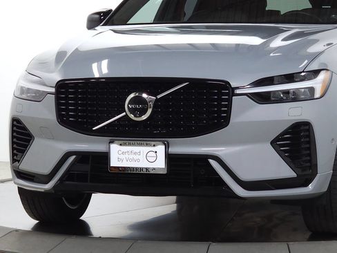 Used 2024 Volvo XC60 T8 Ultimate w/ Protection Package Premier AWD/4WD image 3
