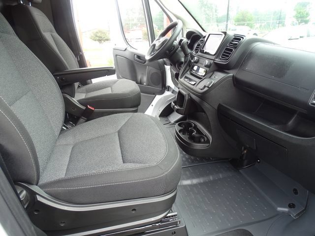 Used 2025 RAM ProMaster 2500 w/ U-Haul Equipment Group FWD image 10