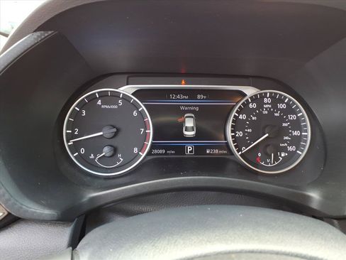 Certified 2024 Nissan Sentra SR w/ Trunk Package FWD image 14