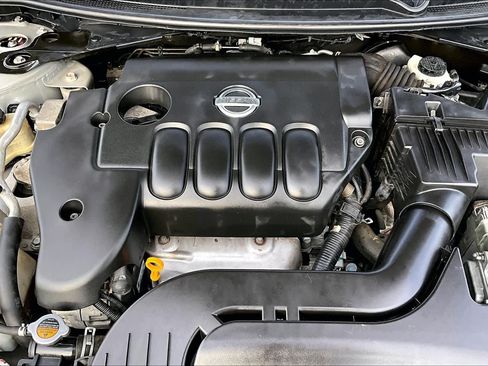 Used 2010 Nissan Altima 2.5 S FWD image 30
