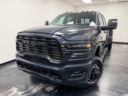 Used 2026 RAM 3500 Big Horn AWD/4WD image 19