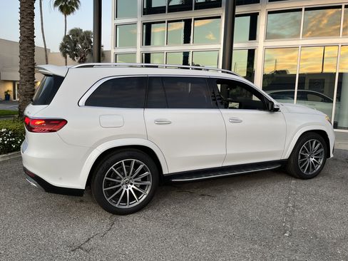New 2026 Mercedes-Benz GLS 580 4MATIC image 7