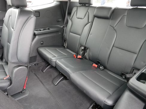 Certified 2024 Kia Telluride EX w/ EX Captain's Chair Package image 37