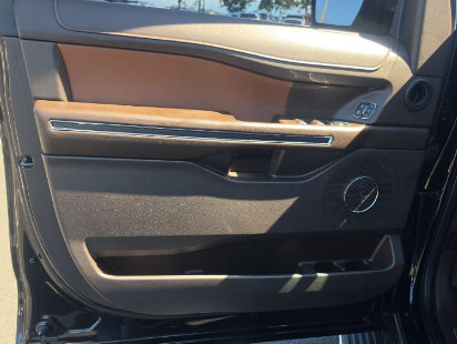 Used 2023 Ford Expedition Max King Ranch AWD/4WD image 9