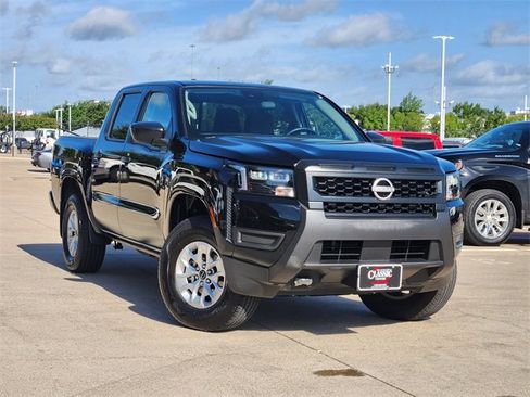 Used 2026 Nissan Frontier S w/ Tow Package AWD/4WD image 2