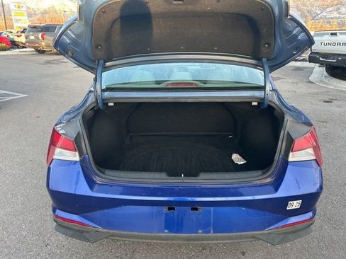 Used 2021 Hyundai Elantra SEL image 27