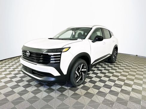 New 2026 Nissan Kicks SV w/ SV Premium Package FWD image 5