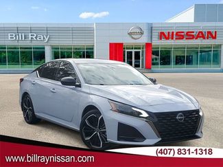 Used 2023 Nissan Altima 2.5 SR w/ SR Premium Package video 1