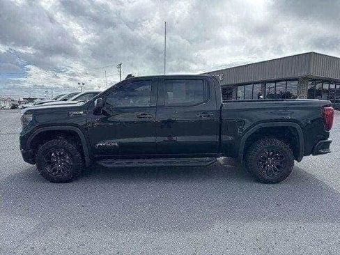 Used 2022 GMC Sierra 1500 AT4X image 2