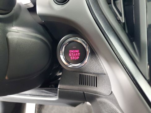 Used 2025 Subaru Crosstrek 2.5i Limited w/ Crosstrek Mirror Package image 23