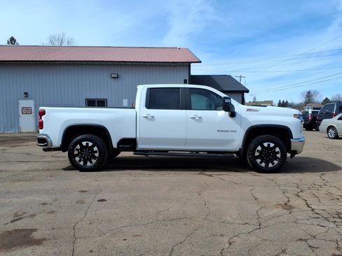 Used 2020 Chevrolet Silverado 2500 LT w/ All Star Edition image 7