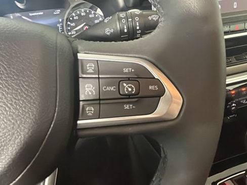 Used 2024 Jeep Compass Limited AWD/4WD image 16