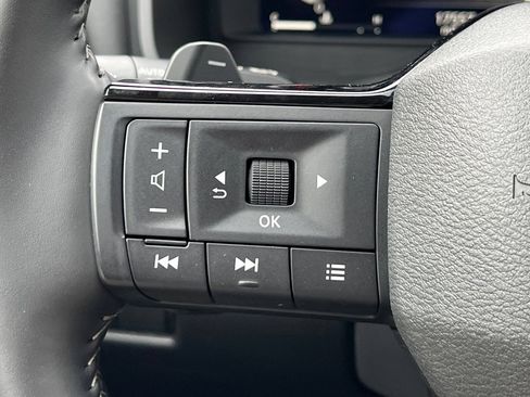 Used 2026 Nissan Rogue SL AWD/4WD image 32