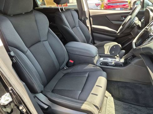 Used 2025 Subaru Ascent Premium AWD/4WD image 31