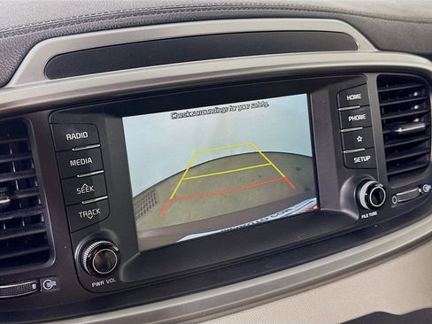 Used 2020 Kia Sorento EX FWD image 10
