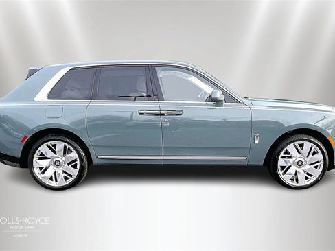 New 2026 Rolls-Royce Cullinan image 13
