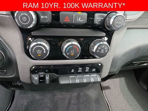 New 2026 RAM 1500 Express AWD/4WD image 18
