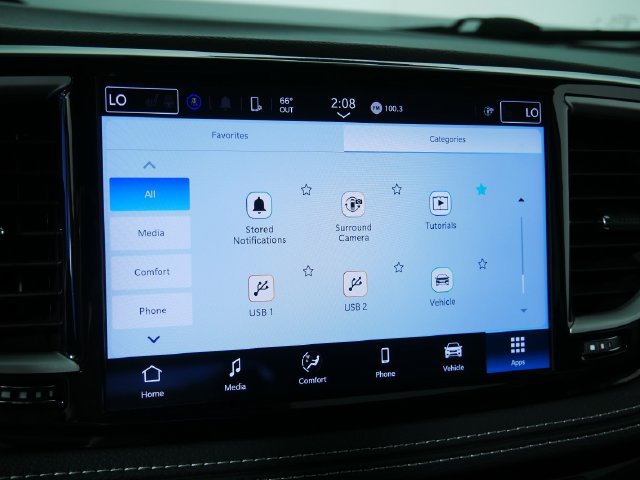 Used 2024 Chrysler Pacifica Touring-L AWD/4WD image 28