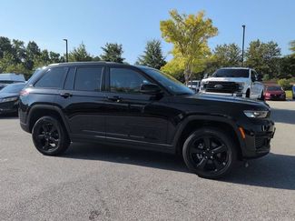 Used 2023 Jeep Grand Cherokee Altitude AWD/4WD video 2