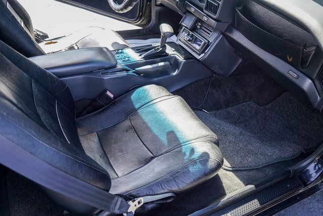 Used 1992 Pontiac Firebird Formula RWD image 24