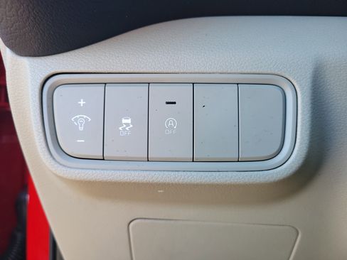 Used 2023 Kia Soul LX image 29