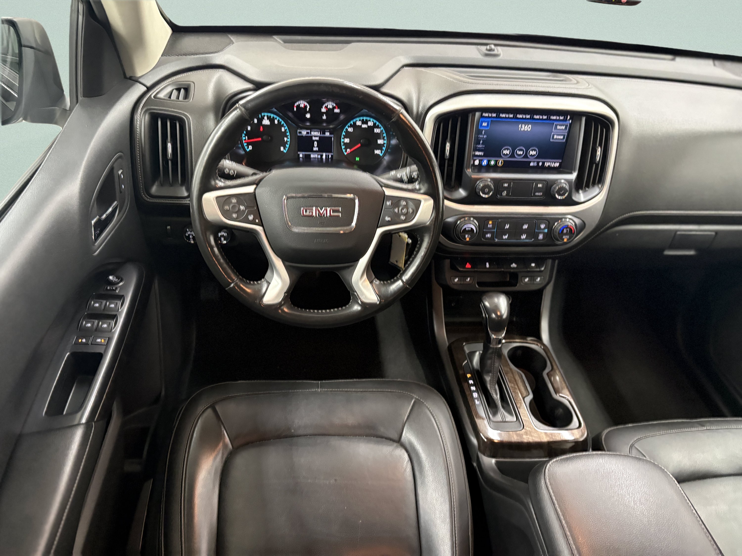 Used 2022 GMC Canyon Elevation w/ Elevation Premium Package AWD/4WD image 10
