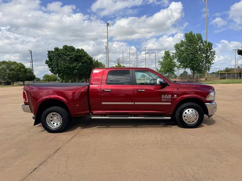 Used 2014 RAM 3500 Laramie RWD image 36