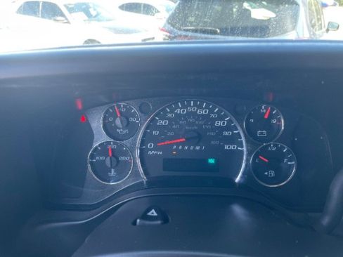Used 2020 Chevrolet Express 2500 w/ Safety Package RWD image 10