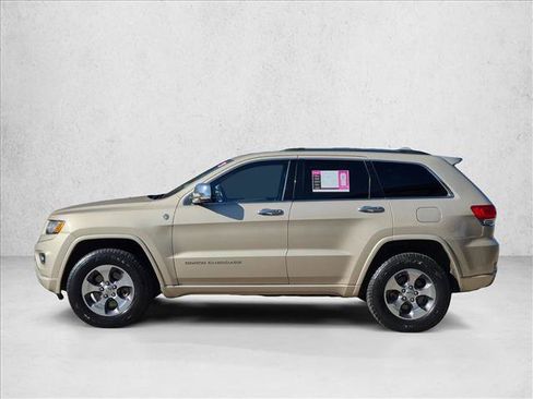 Used 2015 Jeep Grand Cherokee Overland w/ Advanced Technology Group AWD/4WD image 8